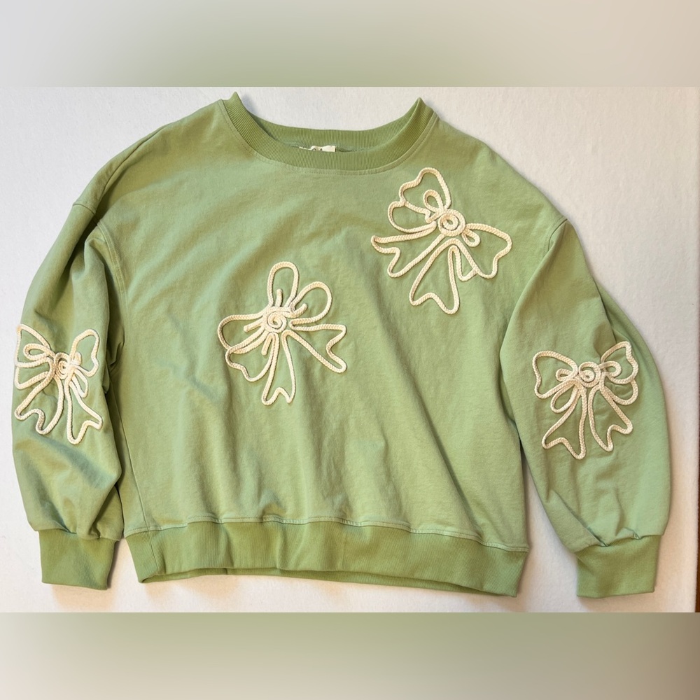 Easel Sage Green Appliqué Pullover Sweatshirt Top with Bow Details 100% Cotton - Picture 2 of 9
